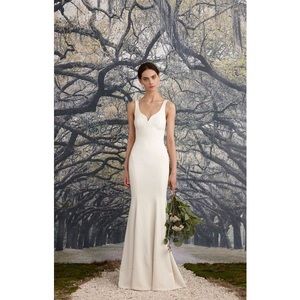 Nicole Miller Abigail Bridal Gown Sz 12 FJ10016